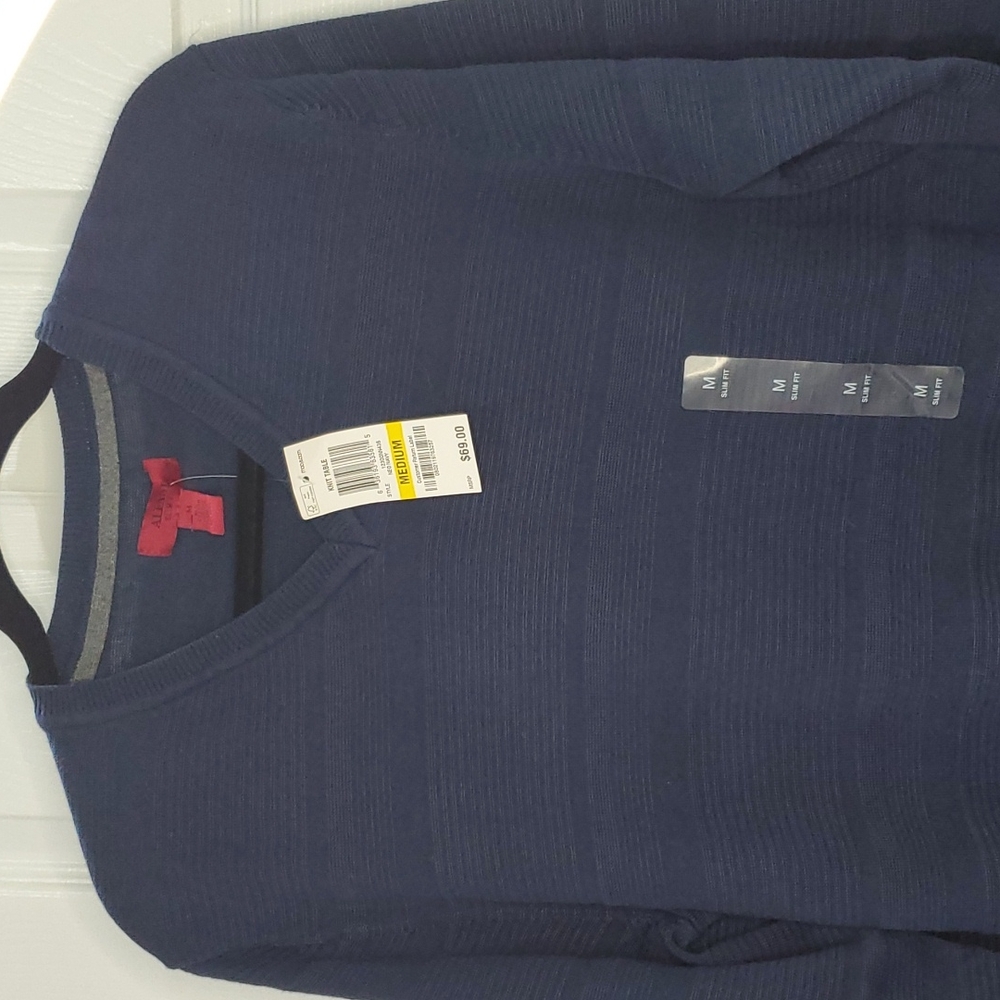NWT ALFANI SLIM FIT KNIT NAVY V-NECKLINE SWEATER (M)